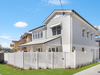 Elevate Your Lifestyle: Modern Coastal Living Meets Timeless Queenslander Charm in Southport's Heart!