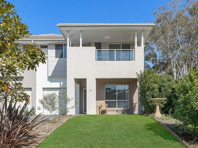 Torrens Title Townhouse, Central Location
