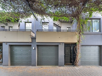 15 Sparman Close, Adelaide SA 5000 - Townhouse For Lease