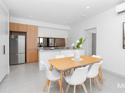 2 Bedroom Apartment Unit South Melbourne VIC For Rent At 875