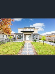 4 Bedroom Detached House Box Hill North VIC For Sale At