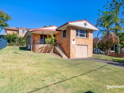 3 Bedroom Detached House Labrador QLD For Sale At