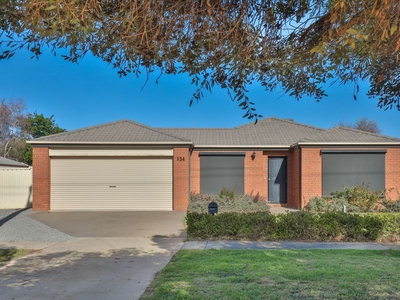 CLASSIC BRICK VENEER HOME