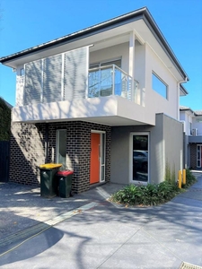 2 Bedroom Detached House Templestowe VIC For Sale At 798999