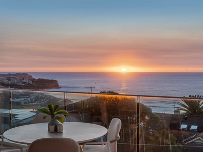 Stunning Award Winning Architect Designed Beachside Residence with Spectacular Panoramic Views