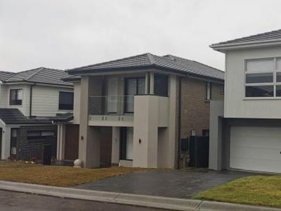 4 Bedroom House Rouse Hill NSW