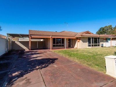 12 Torrens Place, Greenfields WA 6210 - House For Lease