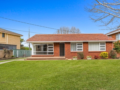 34 Phyllis Street, Mount Pritchard NSW 2170 - House For Lease