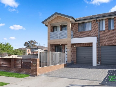 2/122 Hartington Street, Rooty Hill, NSW 2766