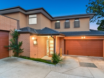 CONTEMPORARY TOWNHOUSE EXCELLENCE IN THE GWSC CATCHMENT (STSA)