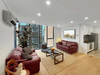 Modern Sunlit Southbank Living in Northern Light with Cityscape Charm