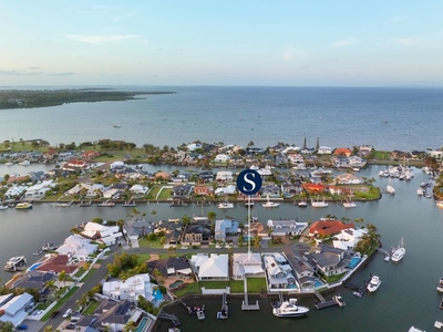 14 Captains Court, Raby Bay, QLD 4163