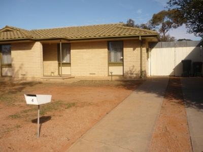 4 Hurcombe Crescent, Port Augusta West SA 5700 - Duplex For Lease
