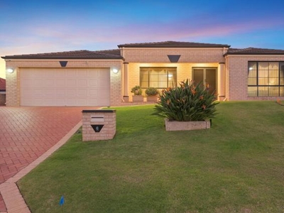 4 Bedroom Detached House Lake Coogee WA For Sale At