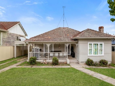 5 Bedroom Detached House Campbelltown NSW For Sale At
