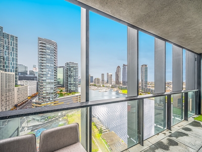 A Feel Good Family Home Amongst Docklands Wharf Serenity