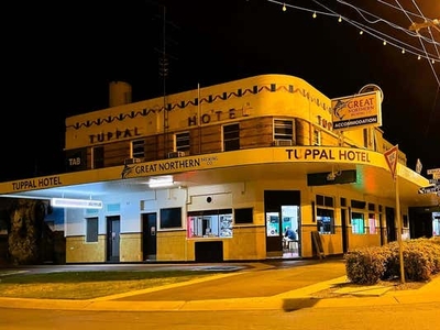 Tuppal Hotel, 149 Murray St , Finley, NSW 2713