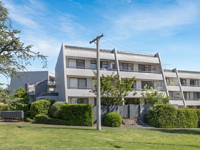 309/10 Currie Crescent, Griffith ACT 2603