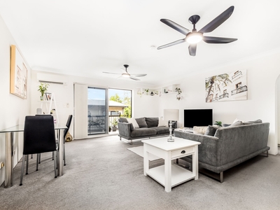 Light and Bright - Spacious Apartment Living in Wavell Heights