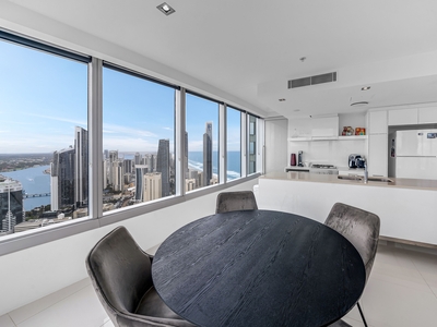 Luxury North West Facing Apartment in Q1