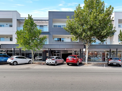 Prime Location in Heart of Mawson Lakes