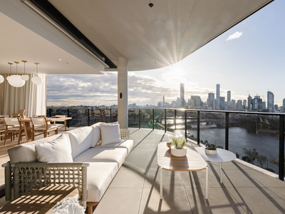 Luxurious Brand New Penthouse With Postcard Panorama