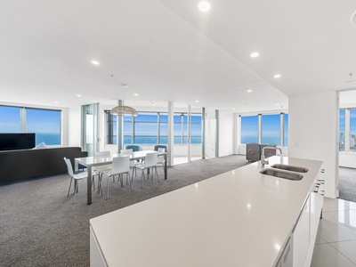 Luxury Ocean Facing Residence in the Iconic Q1
