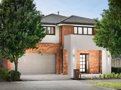 Sophisticated double storey Park Frontage house