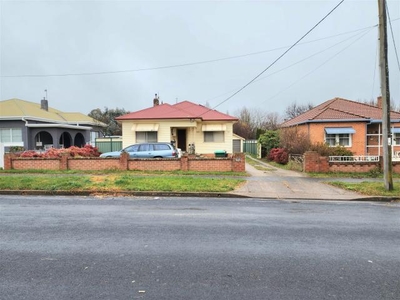 3 Bedroom Detached House Orange NSW For Sale At 559000