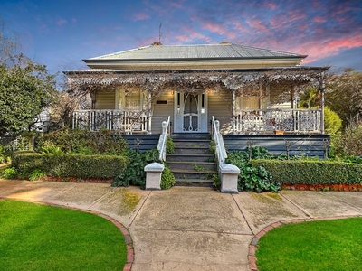 VICTORIAN GEM IN CENTRAL LOCATION