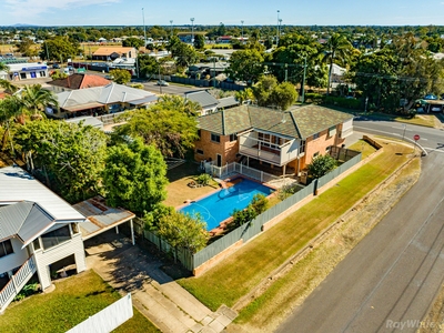 Massive Home; Big Block; Large Pool and Dual Living