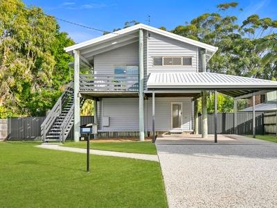 Peaceful Home on 800sqm Backing onto Tooway Creek