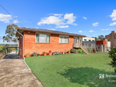 Rare Opportunity - Huge Block of 929sqm, Brick Home & District Views