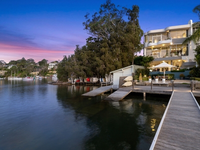 World class deep waterfront with A-grade facilities and an ideal aspect