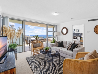 Luxurious 3-Bedroom Top Floor Apartment with Ocean Views in Kings Beach