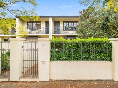Stylish and Convenient North Adelaide Abode