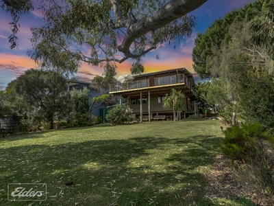 1 Barton Crescent, Normanville, SA 5204