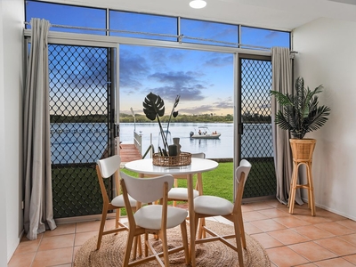 2/76 Duporth Avenue, Maroochydore QLD 4558 - Unit Auction