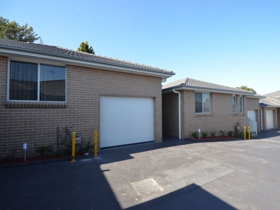 4/13-15 Fullagar Road, Wentworthville NSW 2145 - Villa For Lease