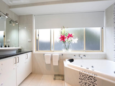 4 Bedroom Detached House Baulkham Hills New South Wales For Sale At 2125000