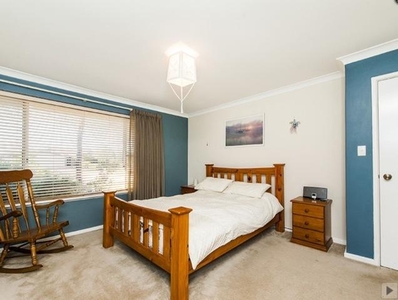 4 Bedroom Detached House Ocean Reef Western Australia For Sale At 1145000