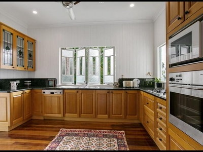 6 bedroom, Gympie Qld