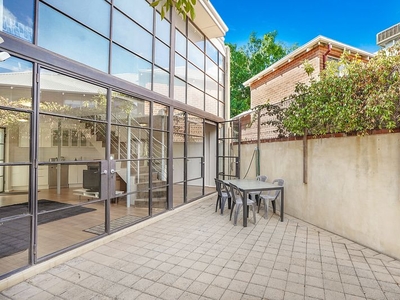 3/2 Court Place, Subiaco, WA 6008