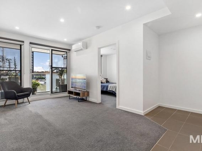 2 Bedroom Apartment Unit Oakleigh VIC For Sale At