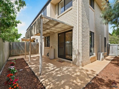 3 Bedroom Detached House Eight Mile Plains QLD For Sale At
