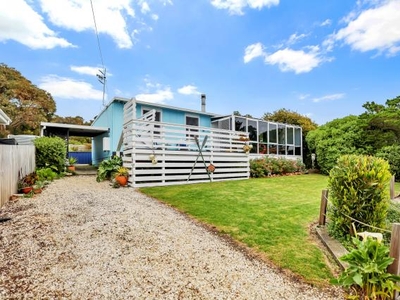 3 Bedroom Detached House Greens Beach TAS For Sale At 485000