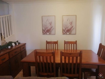 3 Bedroom House Ashmore QLD