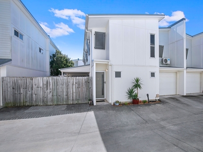 Fantastic 3-Bedroom Townhouse in Burpengary