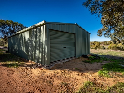 Land, Shed and Bore