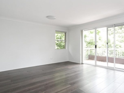 Convenient and Spacious Apartment in Chatswood